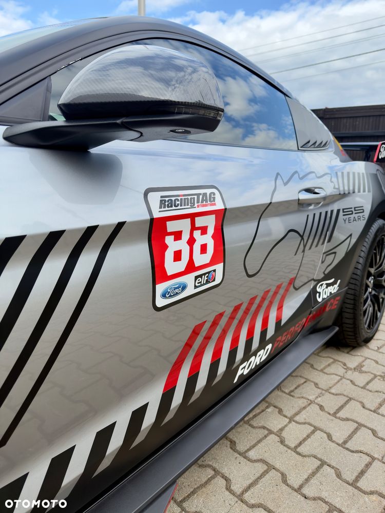 Ford Mustang 5.0 V8 GT - 11
