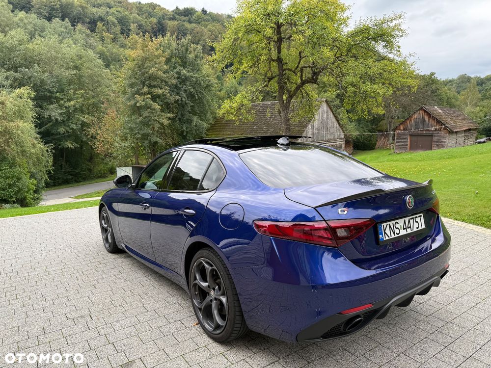 Alfa Romeo Giulia 2.0 Turbo 16V AT8-Q4 Veloce Ti - 9