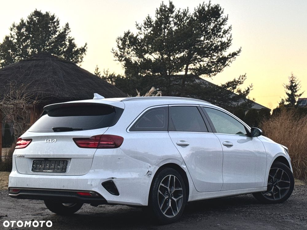 Kia Ceed 1.6 CRDi Eco-Dynamics+(48V Mild-Hybr.) DCT7 Spirit - 7