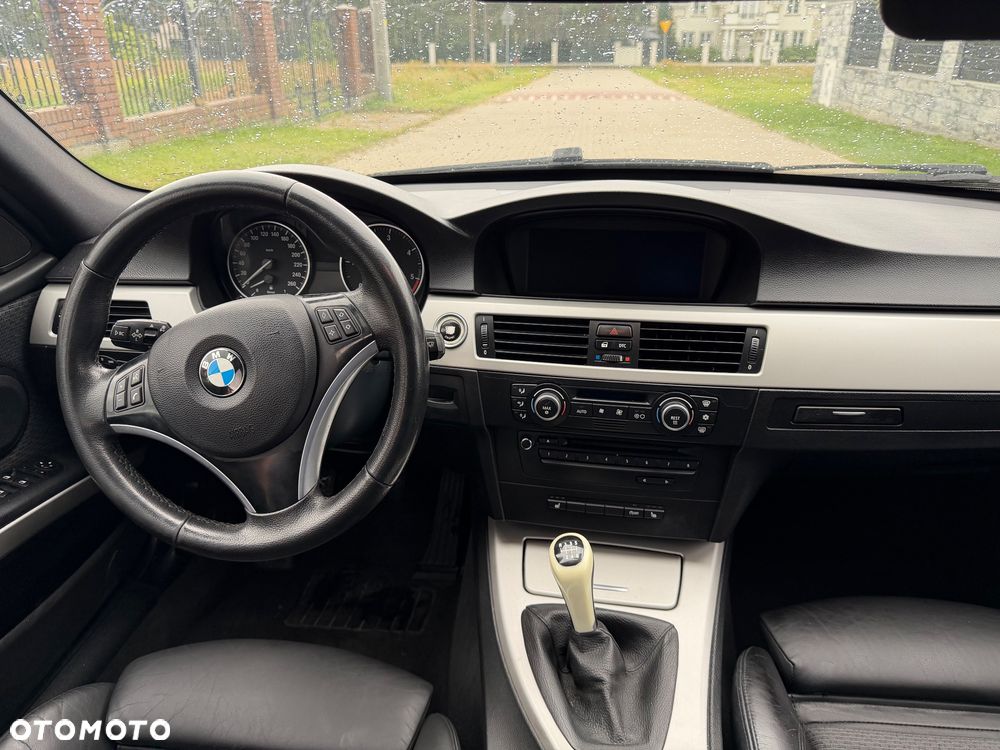 BMW Seria 3 318d DPF Edition Sport - 8