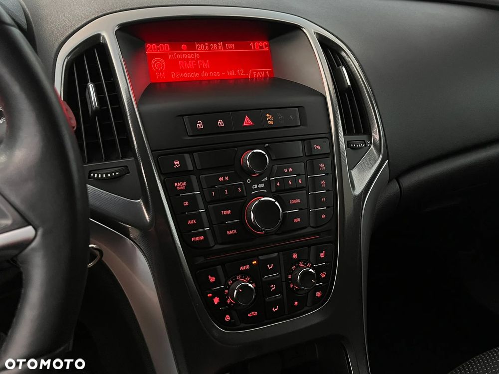 Opel Astra 2.0 CDTI DPF Cosmo - 26