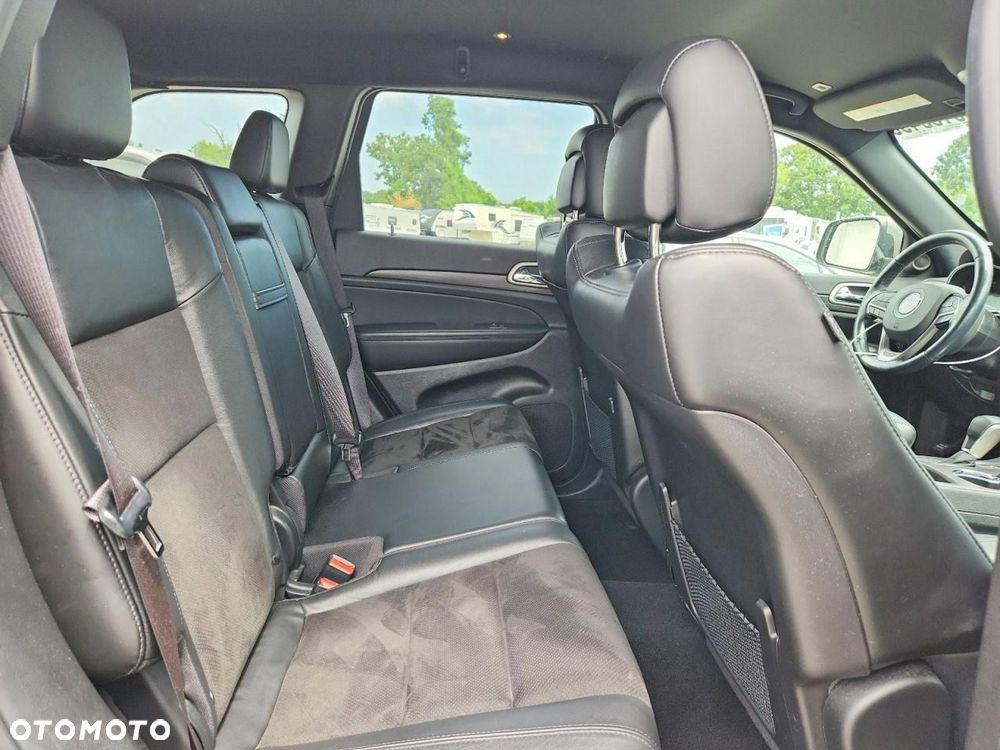 Jeep Grand Cherokee - 10