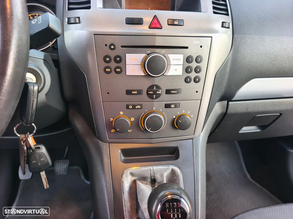 Opel Zafira 1.9 CDTi Enjoy - 7