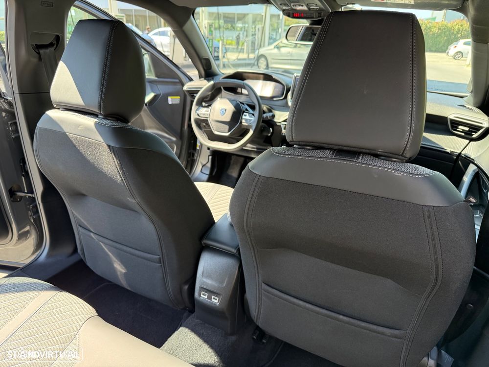 Peugeot 2008 1.2 PureTech Allure Pack - 11