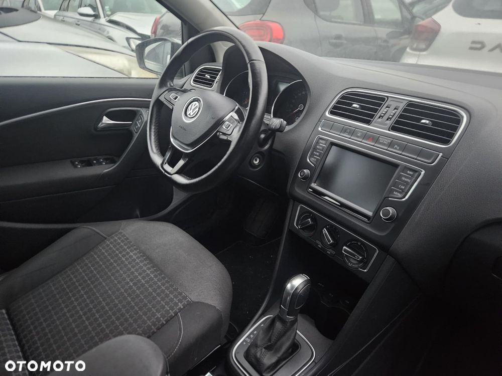 Volkswagen Polo 1.4 TDI (Blue Motion Technology) DSG Highline - 8