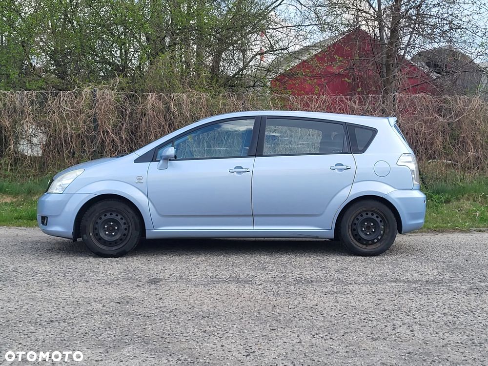Toyota Corolla Verso 2.0 D-4D - 2