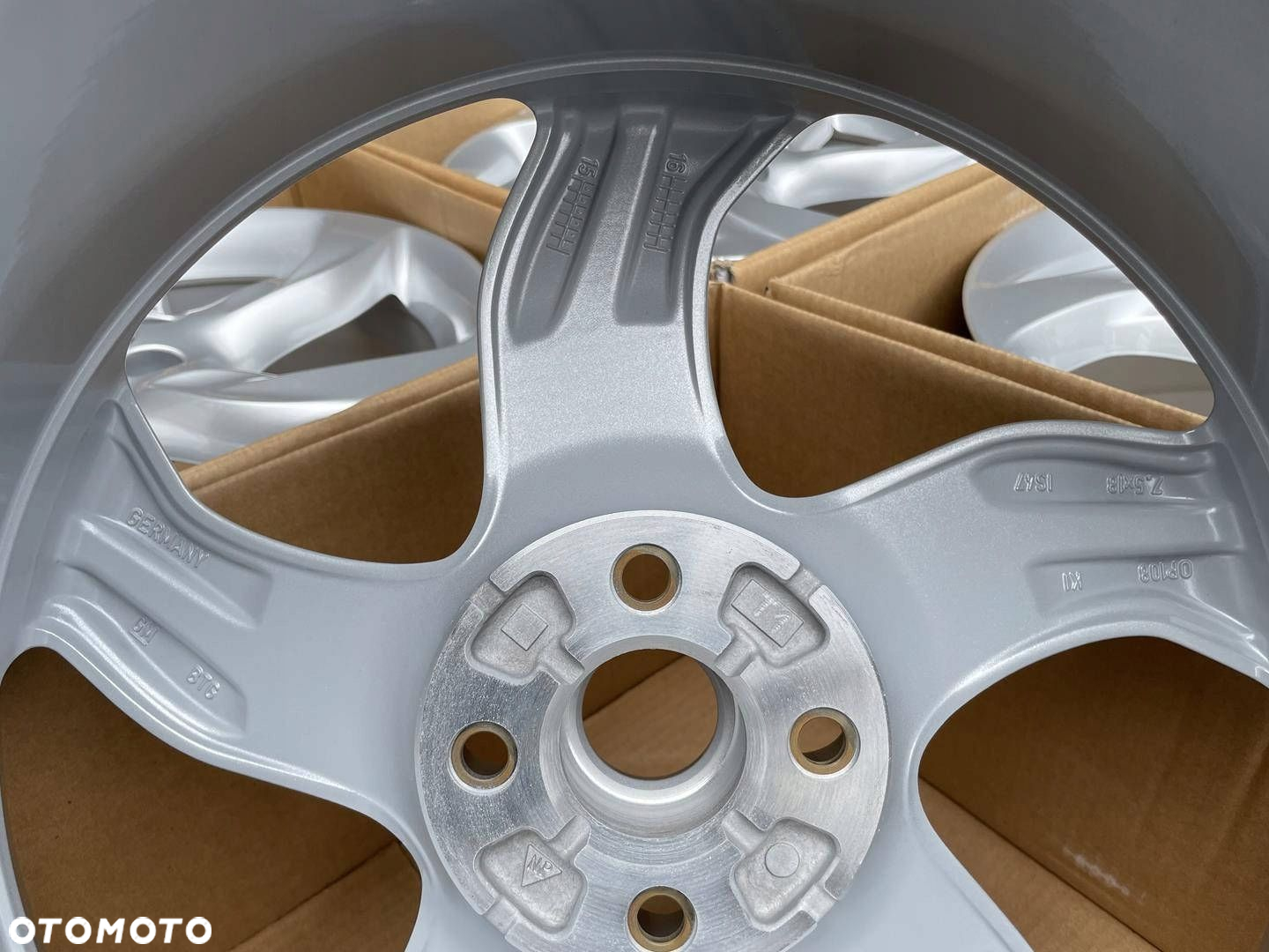 Oryginał felga 18cali Opel Vauxhall Adam 4x100 39015886 - 5
