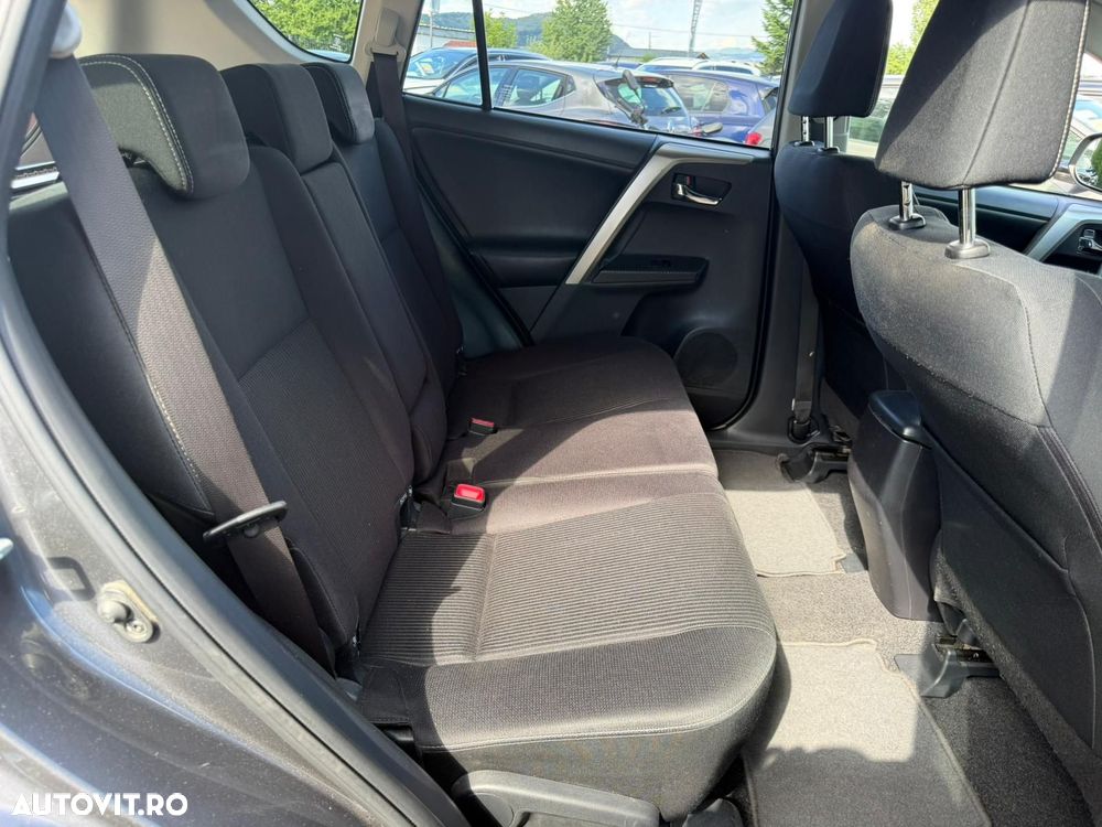 Toyota RAV4 2.0 D-4D 2WD Comfort - 14