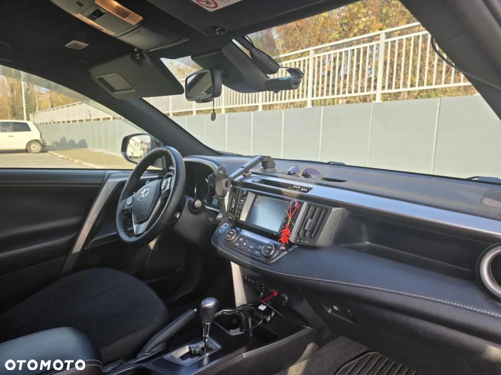 Toyota RAV4 Hybrid Selection 4x2 - 14