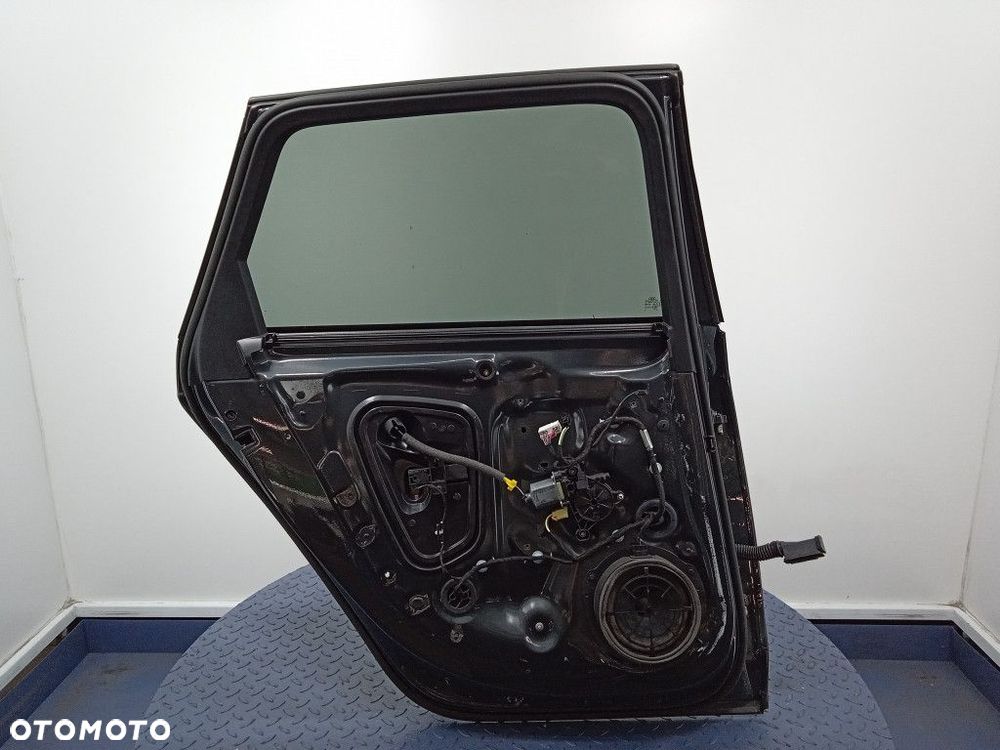 AUDI A4 B9 8W AVANT DRZWI TYŁ LEWE TYLNE LX7L - 6