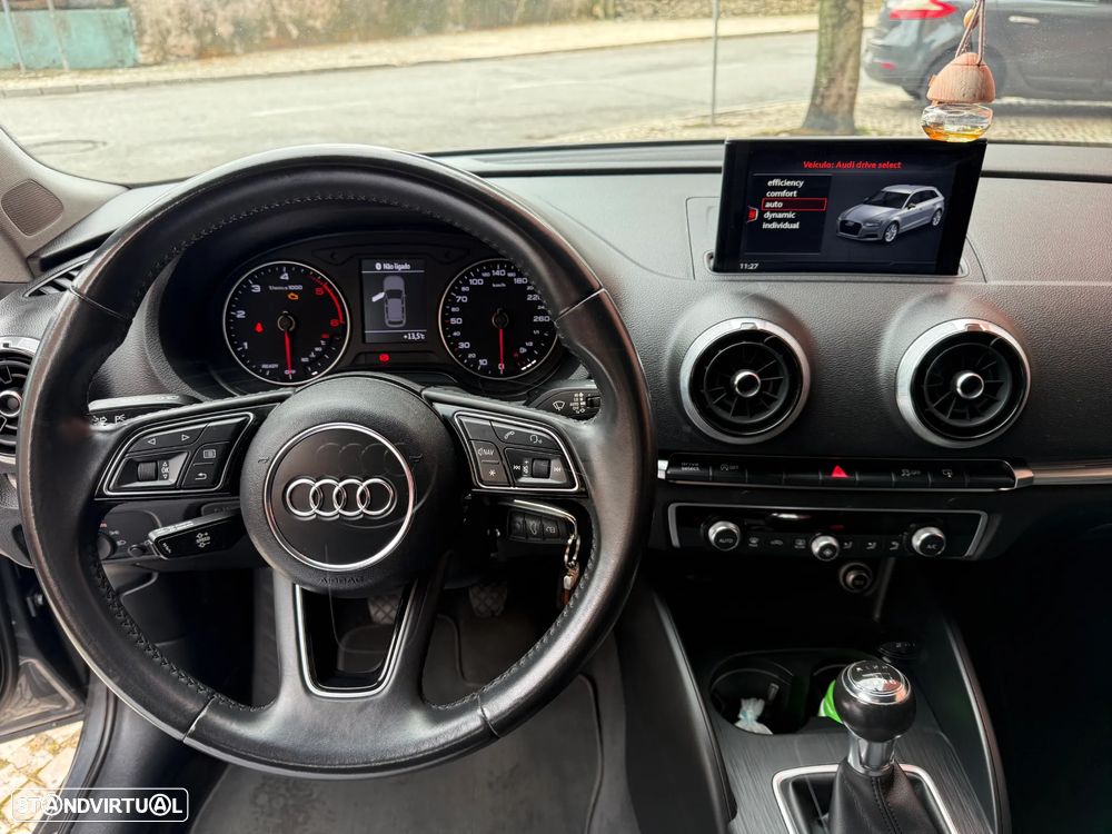 Audi A3 Sportback 1.6 TDI S-line - 13
