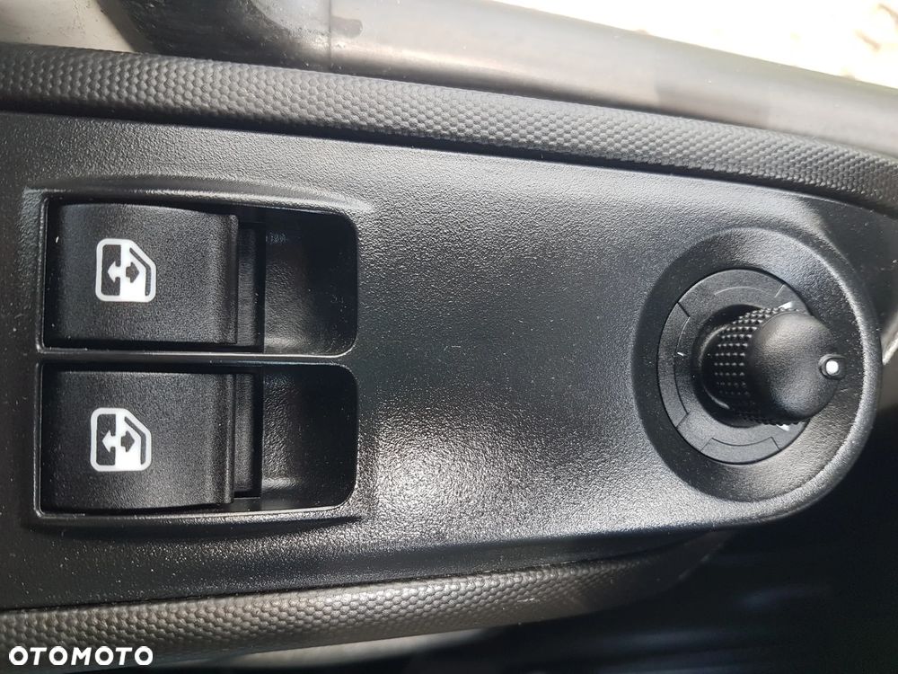 Iveco DAILY KONTENER NISKOPODŁOGOWY 4,43x2,23x2,42 SKLEP FOODTRUCK BAR KLIMA KONIOWÓZ KAMPER - 9