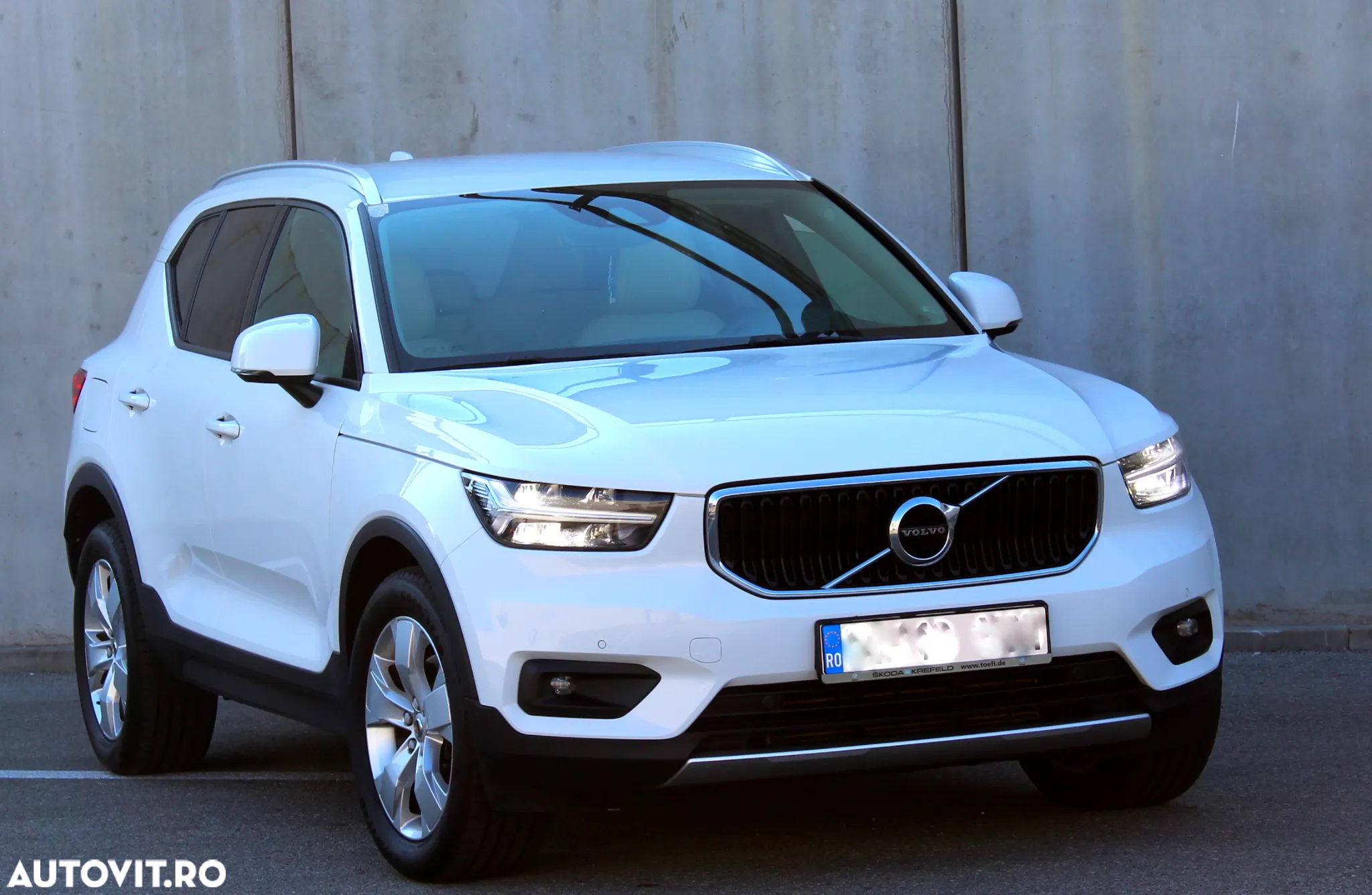 Volvo XC 40 D4 AWD Geartronic Momentum Pro - 7