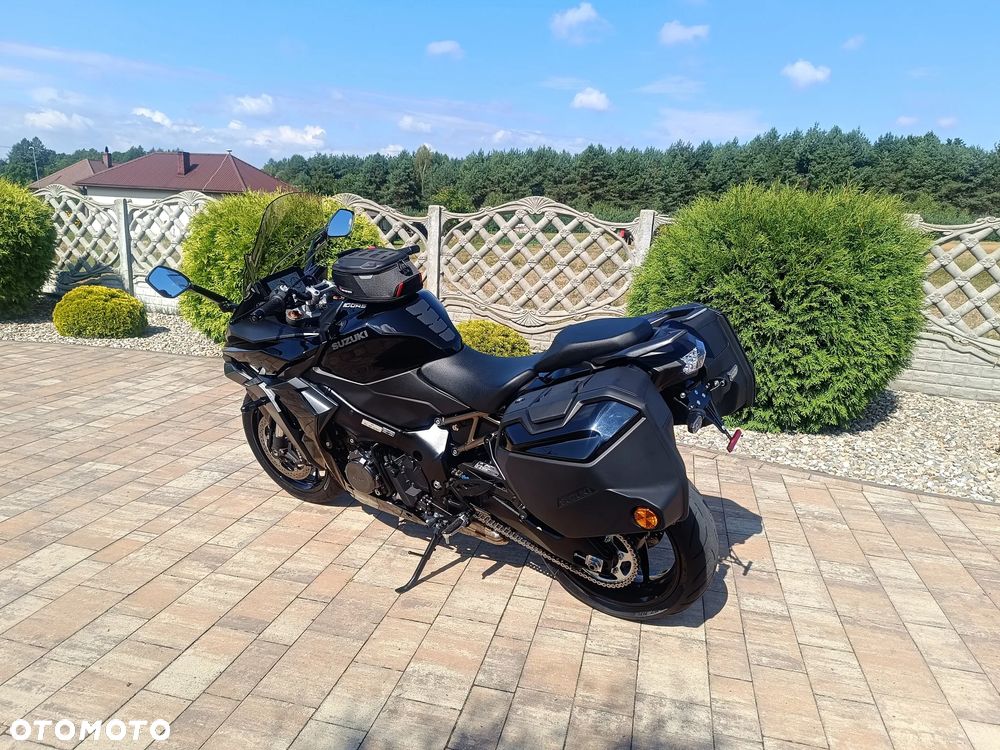 Suzuki GSX 1000 - 6