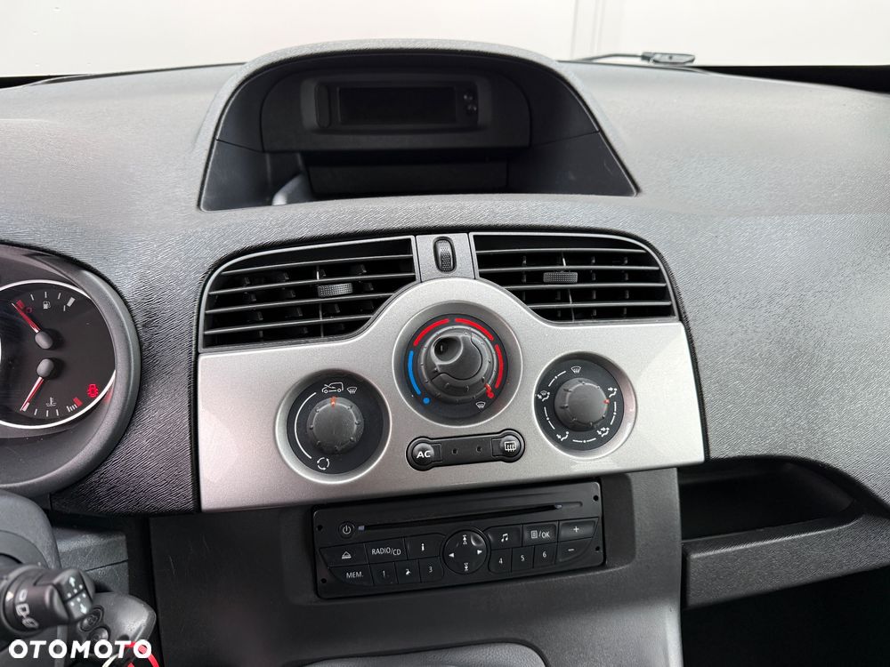 Renault Kangoo 1.6 16V 105 Happy Family - 17