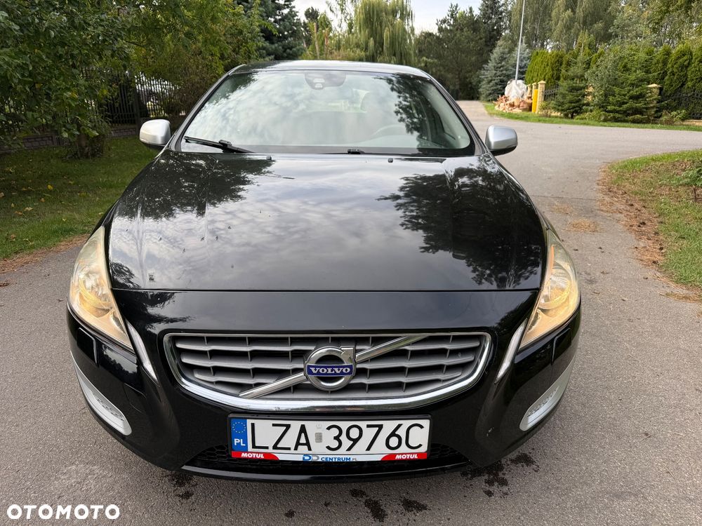Volvo V60 D5 AWD Momentum - 2