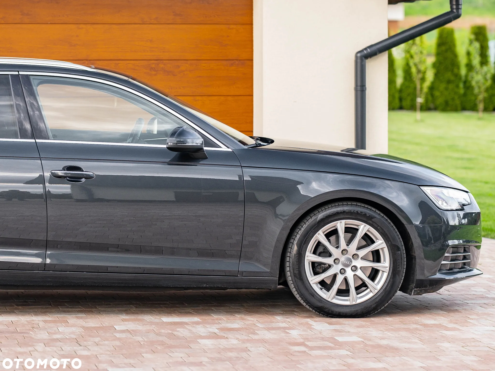 Audi A4 2.0 TDI Design S tronic - 33