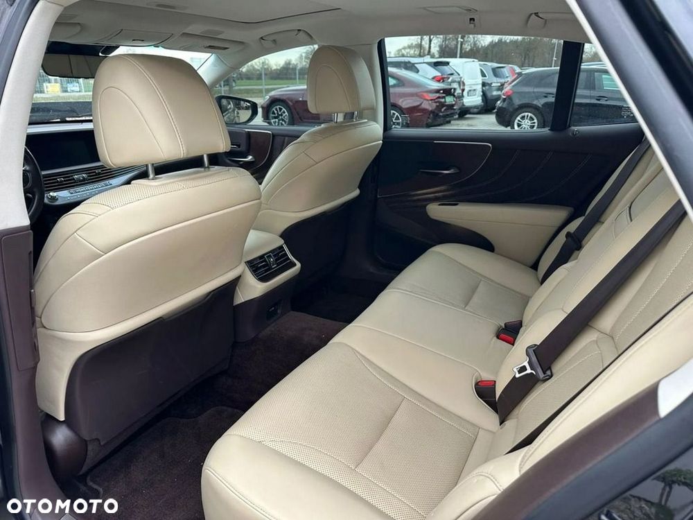 Lexus LS - 11
