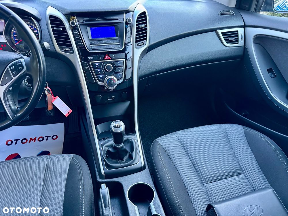 Hyundai i30 blue 1.6 GDI YES Gold - 10