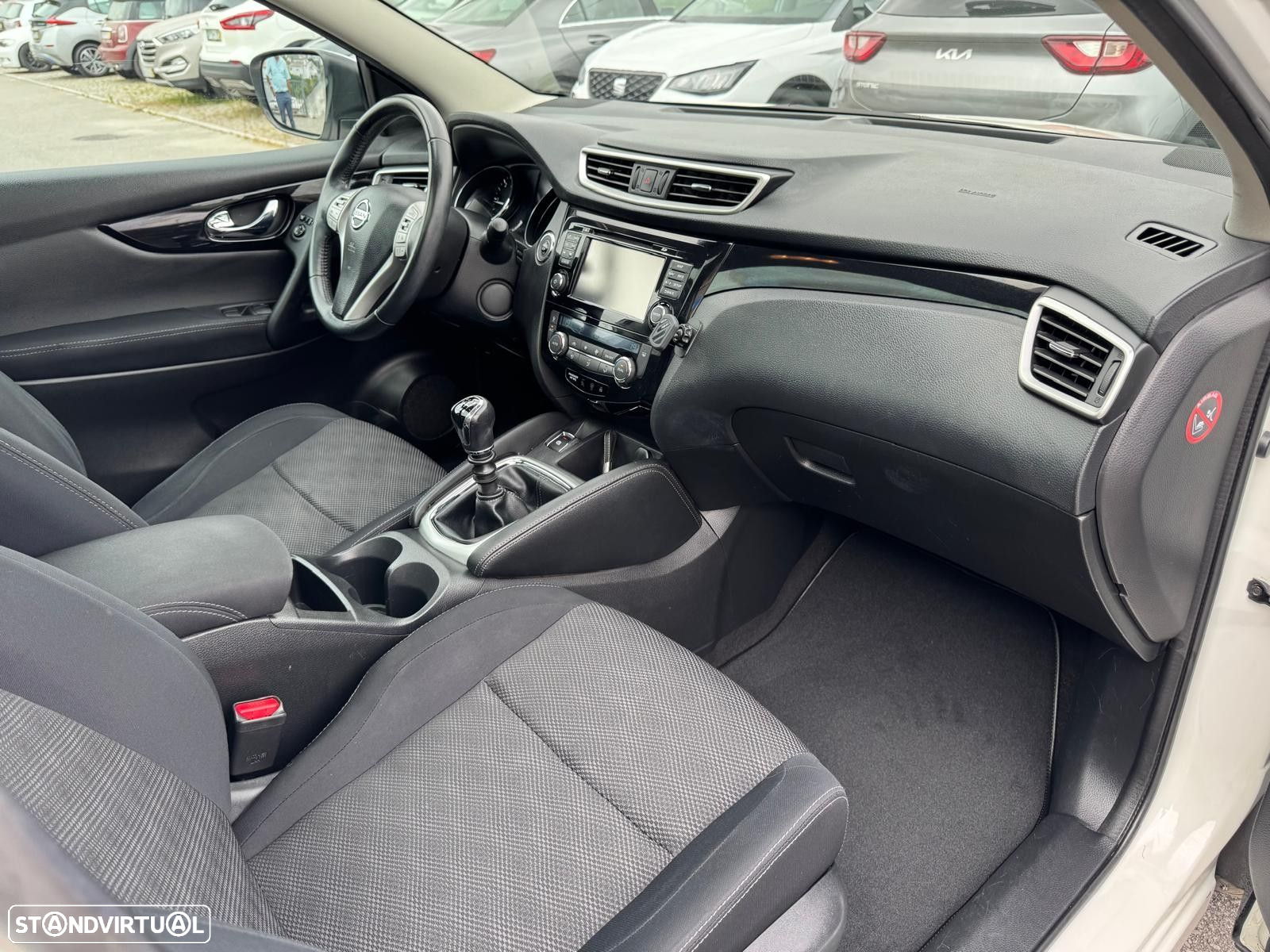 Nissan Qashqai 1.5 dCi N-Connecta - 15