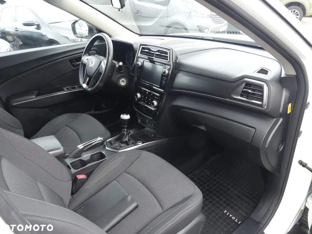 SsangYong/KGM Tivoli - 7