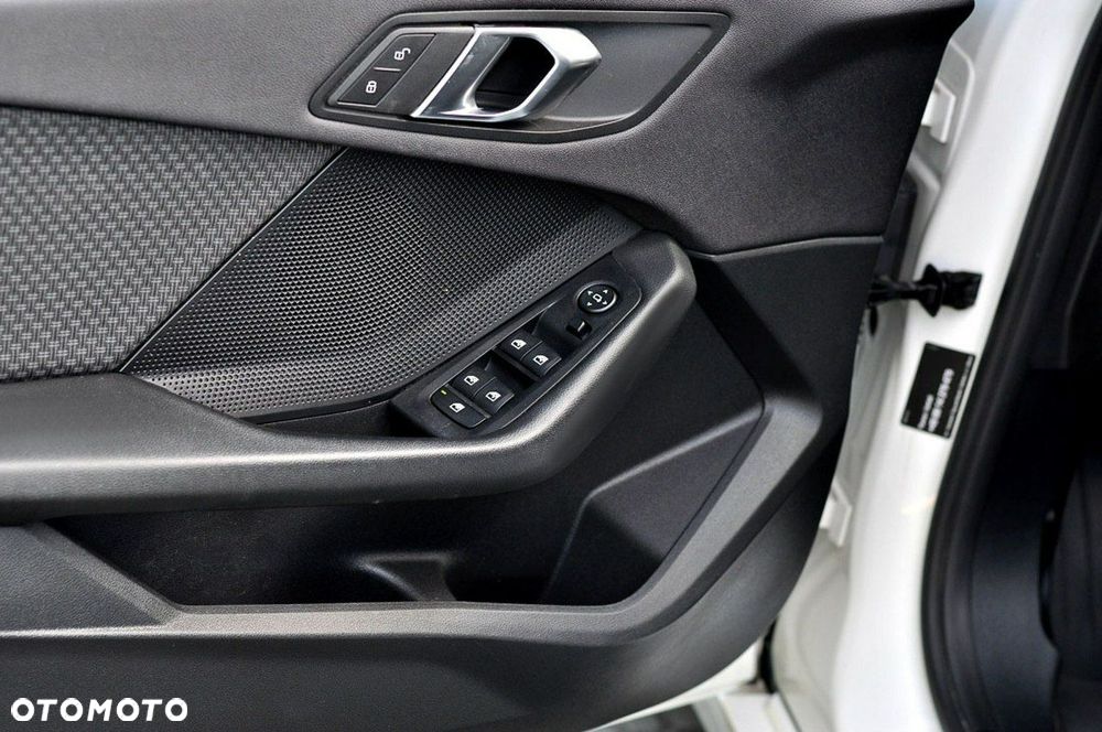 BMW Seria 1 116d - 14