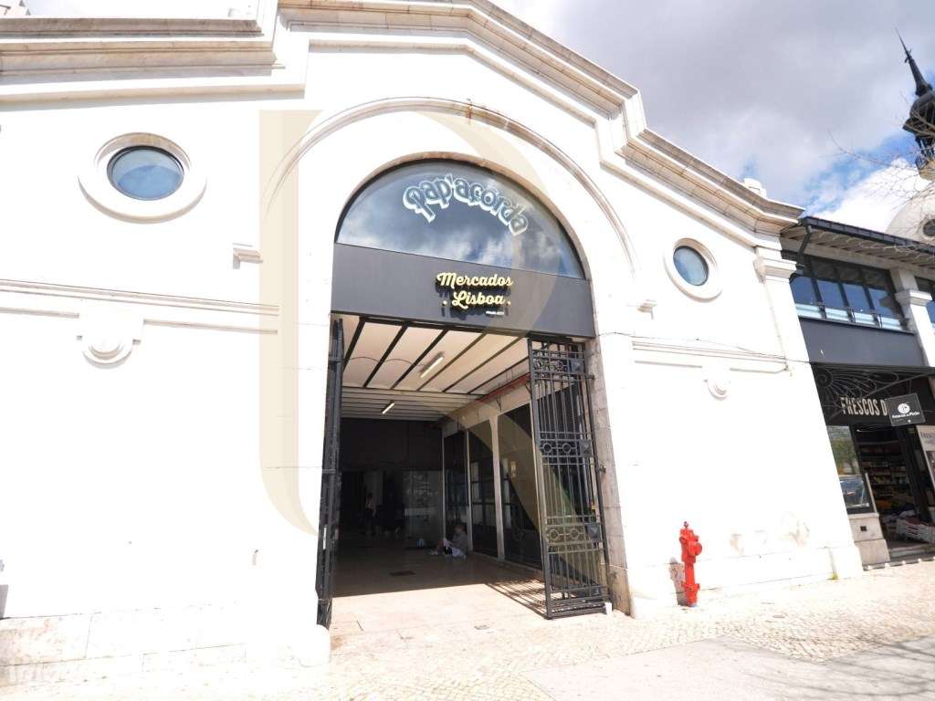 Venda de 2 Lojas no Mercado da Ribeira - Avenida 24 de Julho (Lisboa) - Grande imagem: 3/15