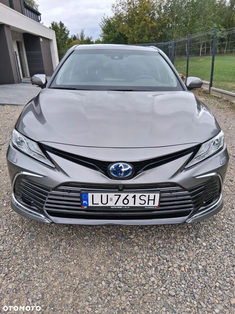 Toyota Camry 2.5 Hybrid Executive CVT - 2