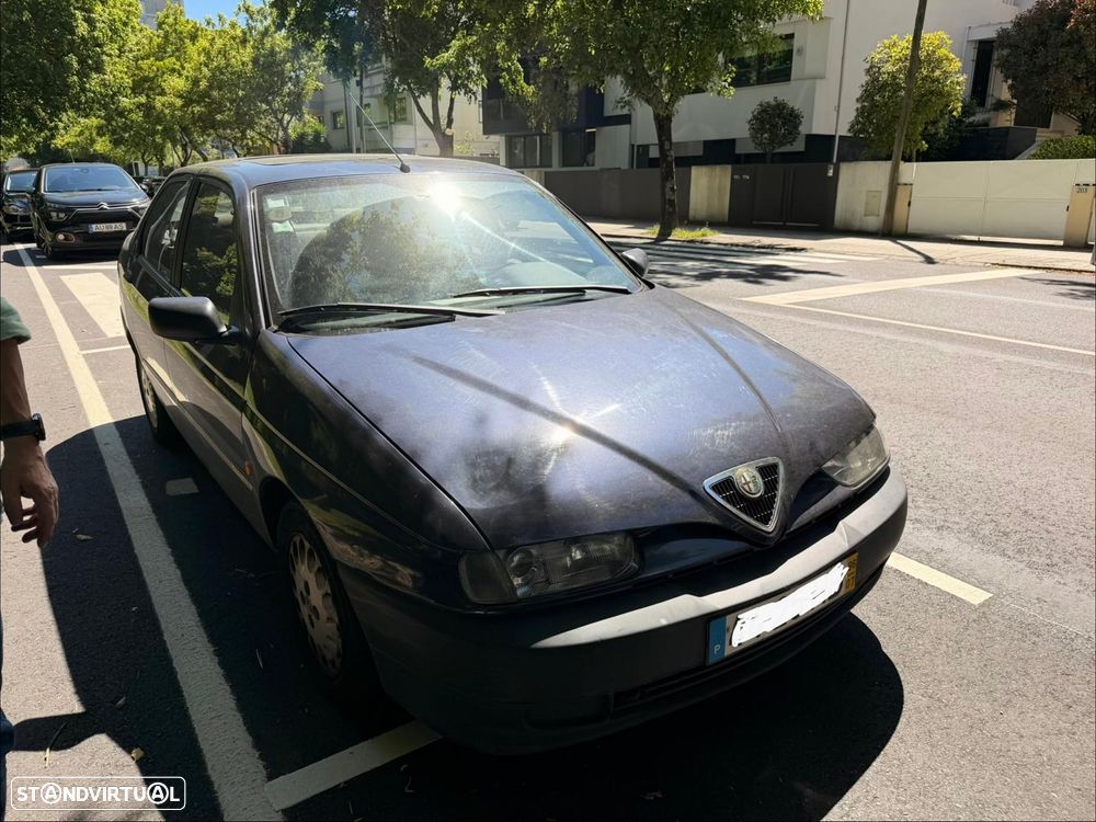 Alfa Romeo 146 1.4 Image - 1