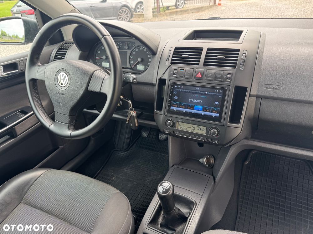 Volkswagen Polo 1.4 Comfortline - 18