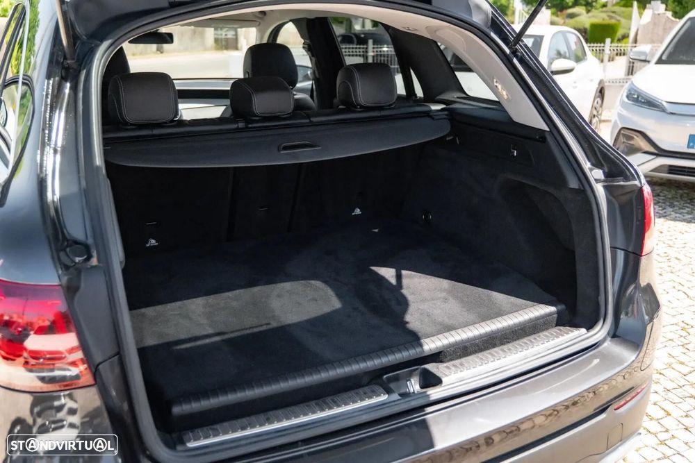 Mercedes-Benz GLC 300 de 4Matic - 21