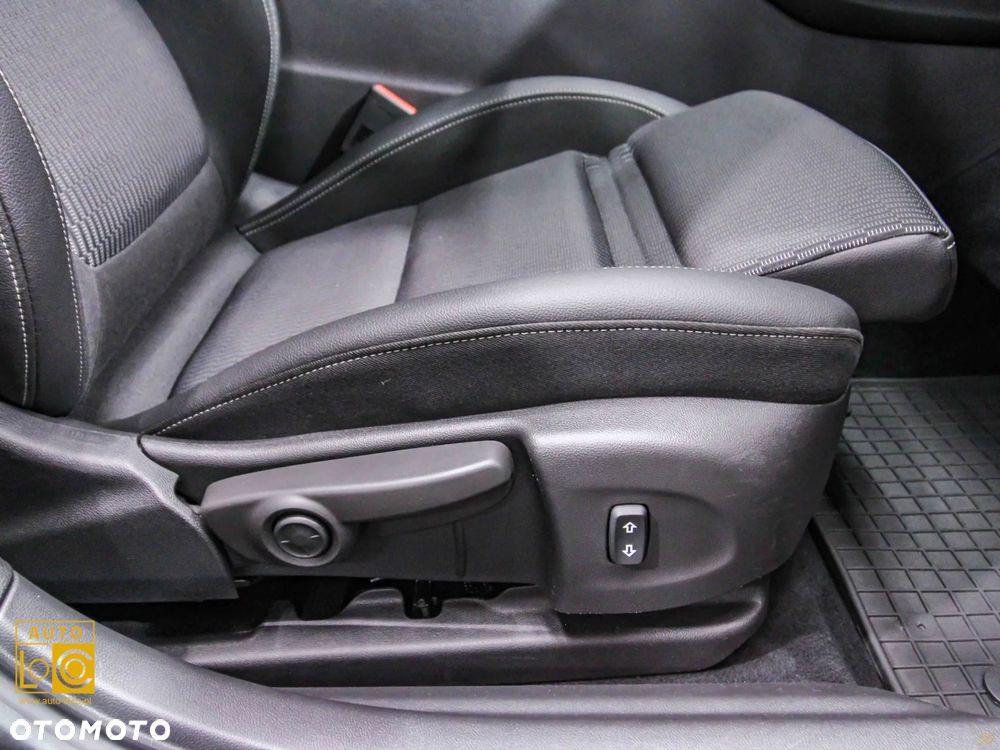 Opel Insignia 2.0 BiTrb D 4x4 Automatik Exclusive - 35