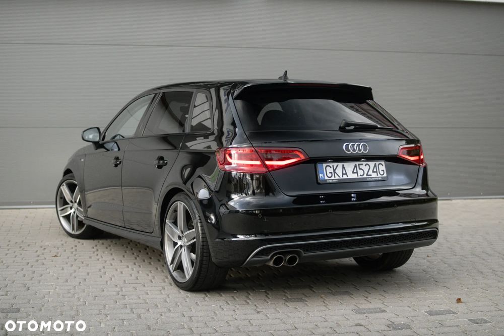Audi A3 Sportback 1.4 TFSI S line Sportpaket - 4
