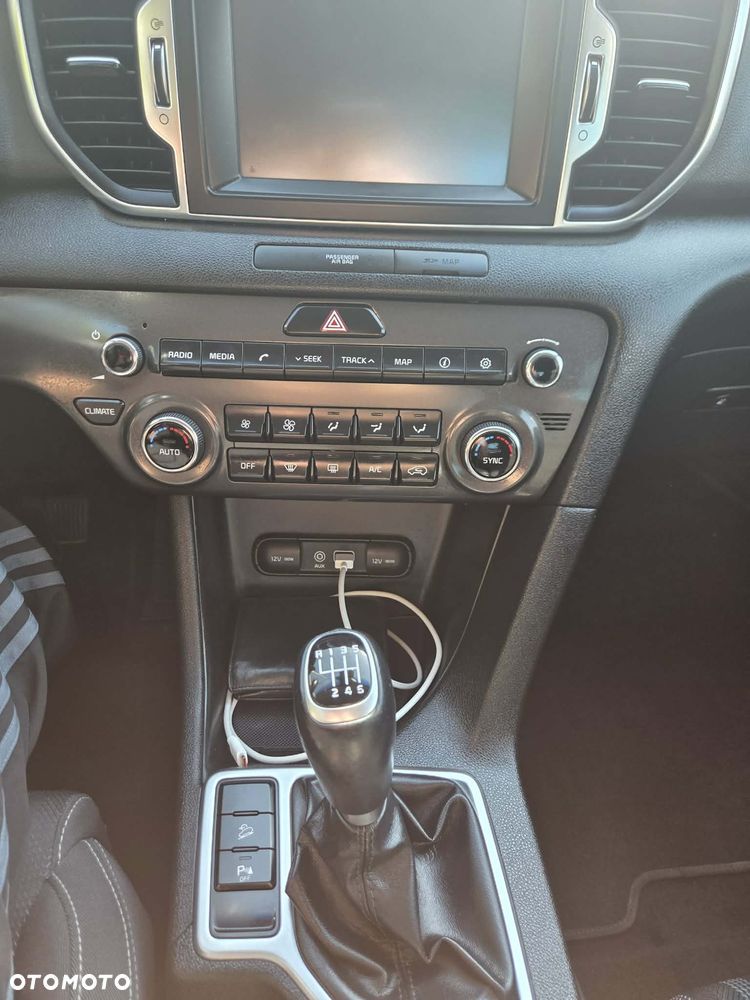 Kia Sportage 1.7 CRDI M 2WD - 17