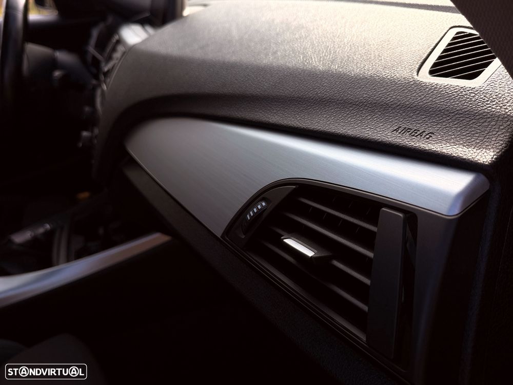 BMW 116 i Sport Line - 30