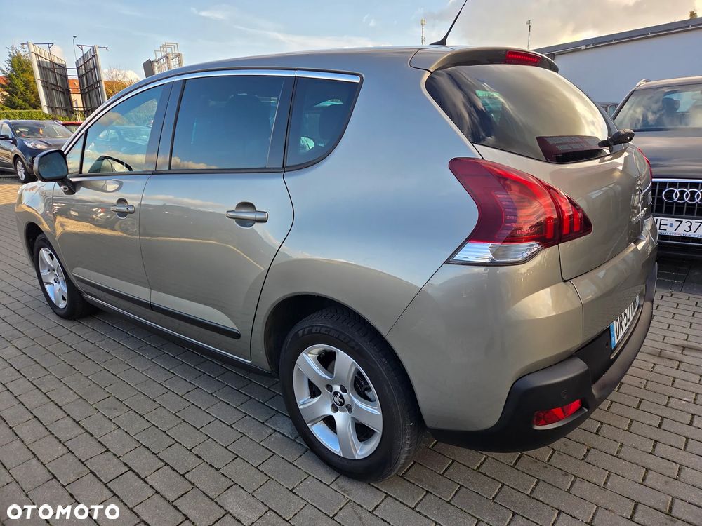 Peugeot 3008 HDi 115 Active - 3