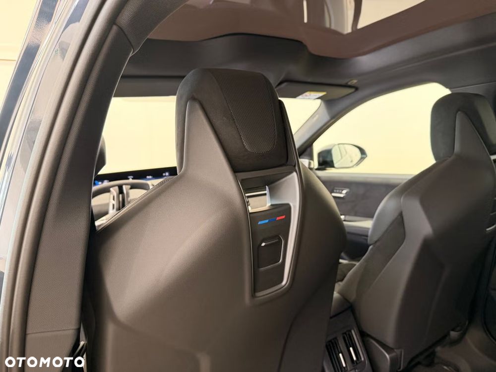 BMW iX3 - 14