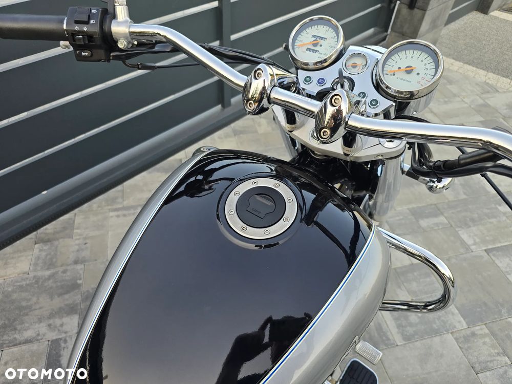 Hyosung GV - 16
