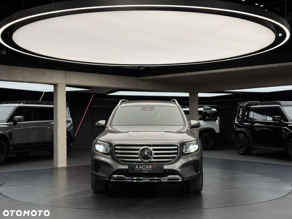 Mercedes-Benz GLB 2023