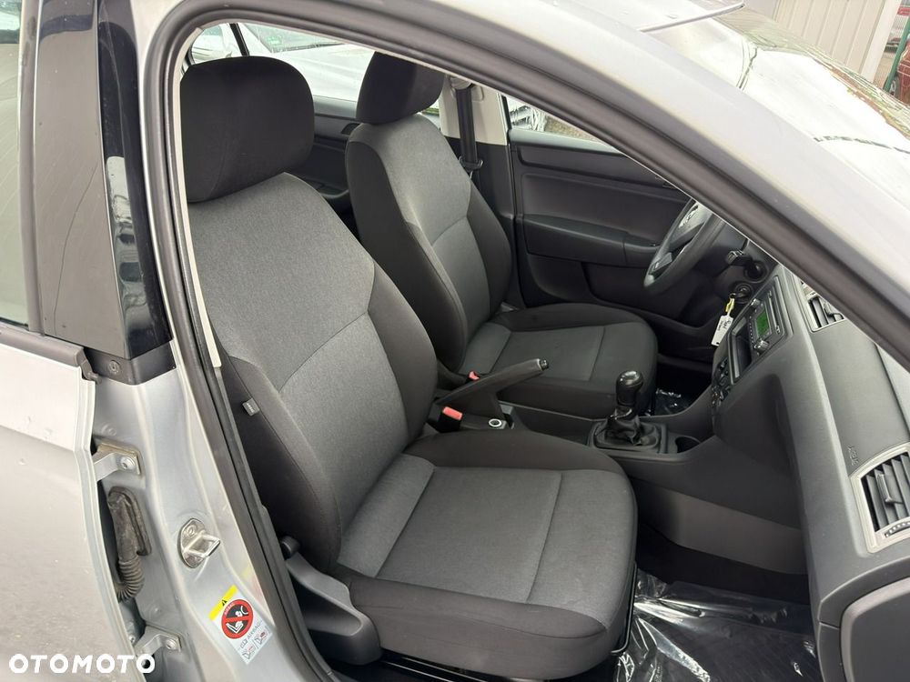 Skoda RAPID - 13