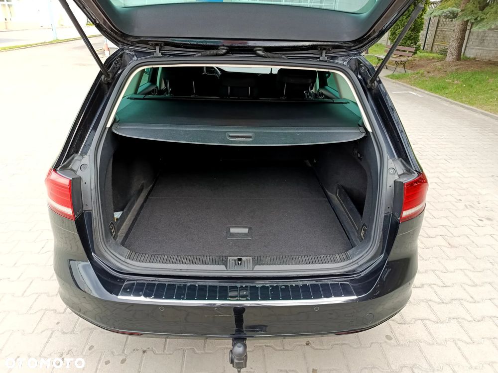 Volkswagen Passat - 20