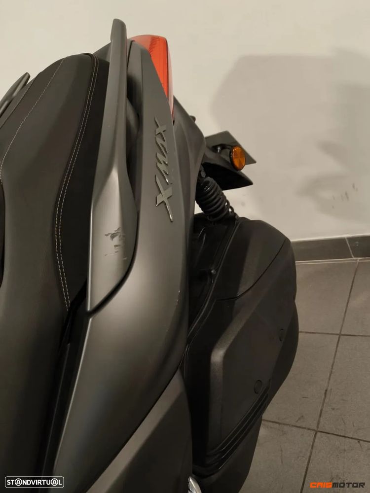 Yamaha X-Max 300 Tech Max - 8