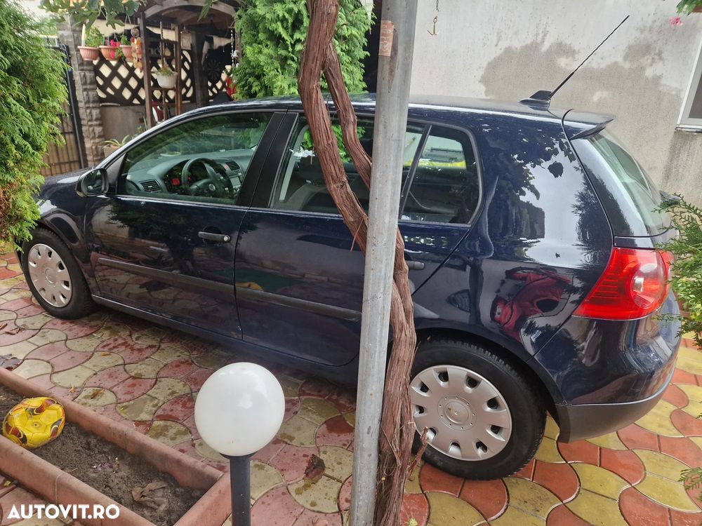 Volkswagen Golf 2.0 TDI Comfortline DSG - 4