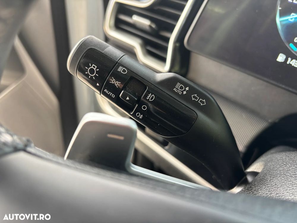 Kia Sportage 1.6 T-GDI HEV 6AT 4x2 Style - 28