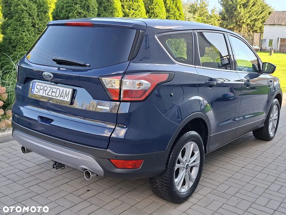 Ford Kuga - 8
