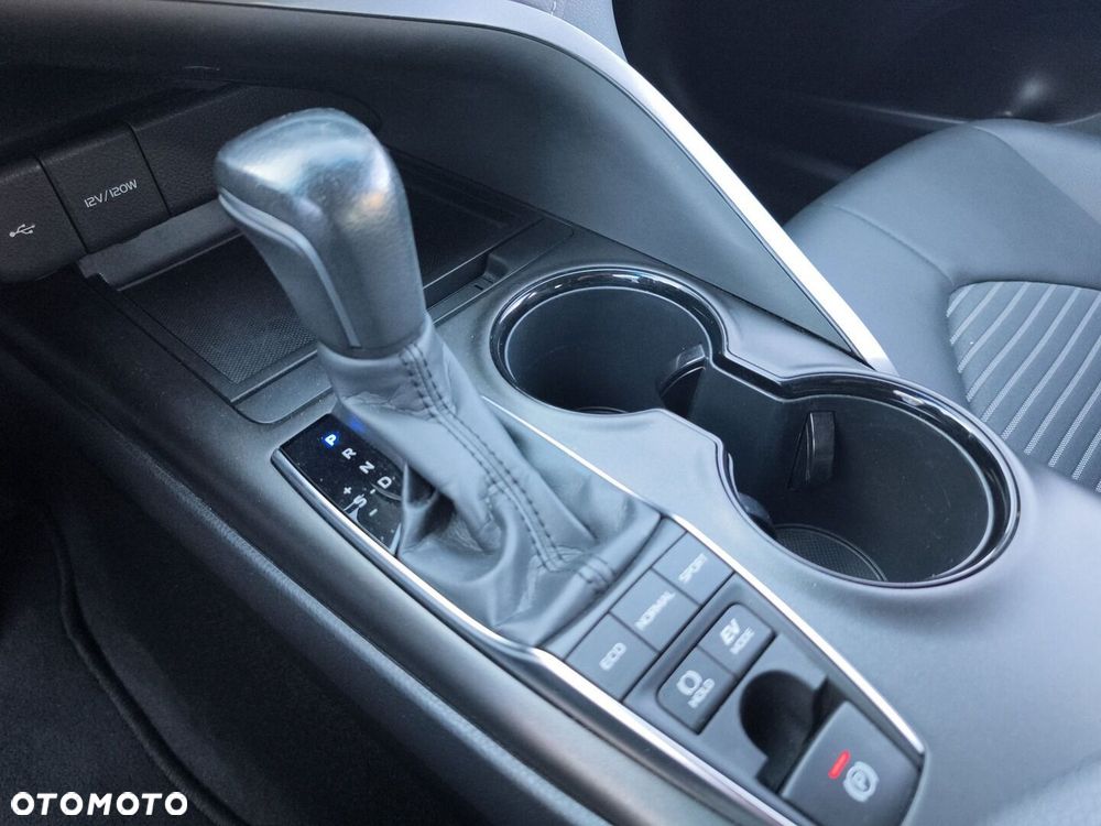 Toyota Camry 2.5 Hybrid Prestige CVT - 20
