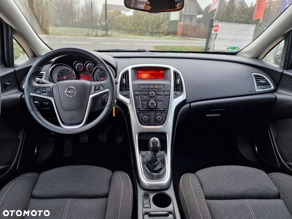 Opel Astra 1.4 Turbo Cosmo - 28
