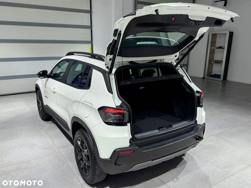 Jeep Avenger 1.2 T3 mHEV Upland 4xe eDCT6 - 9