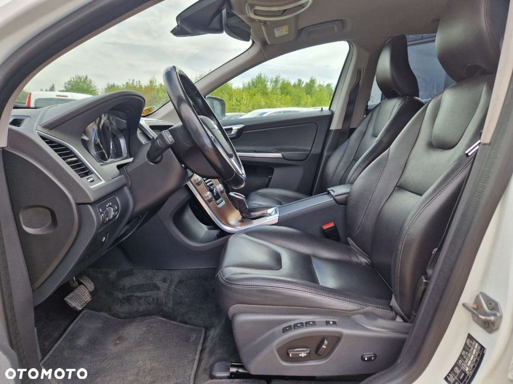 Volvo XC 60 D4 Momentum - 5
