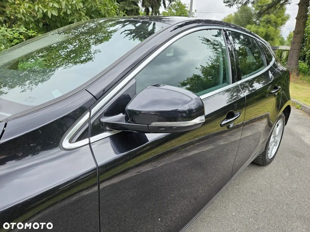 Volvo V40 D2 Momentum - 9